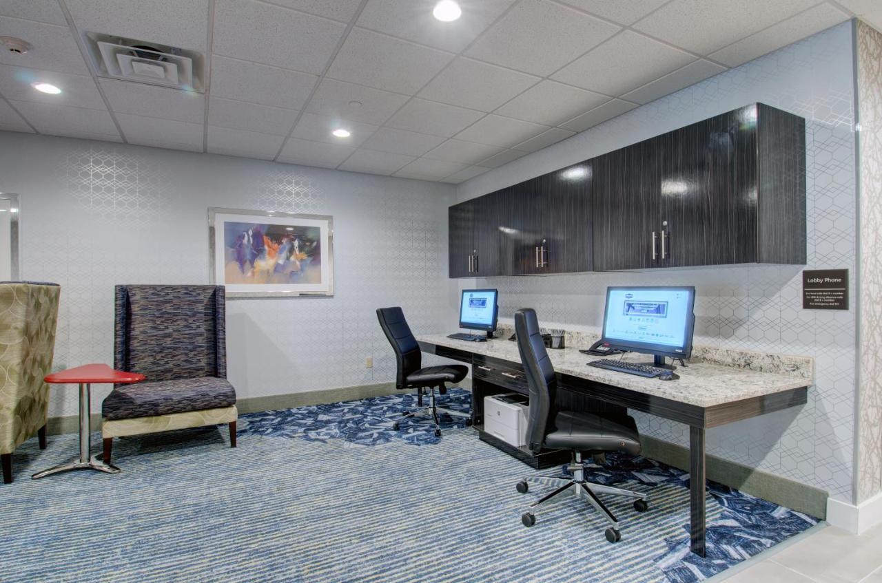 Hampton Inn & Suites Boston/Stoughton Exterior foto